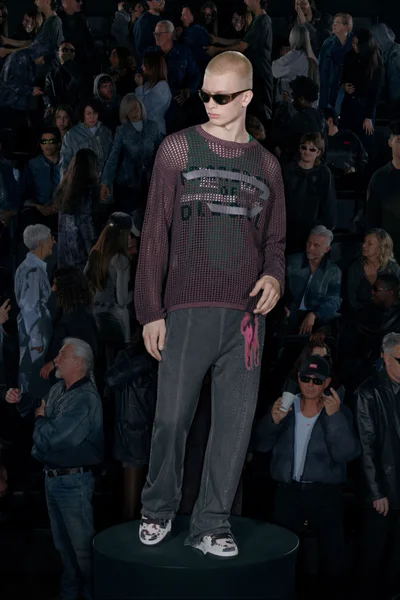 Look 26
